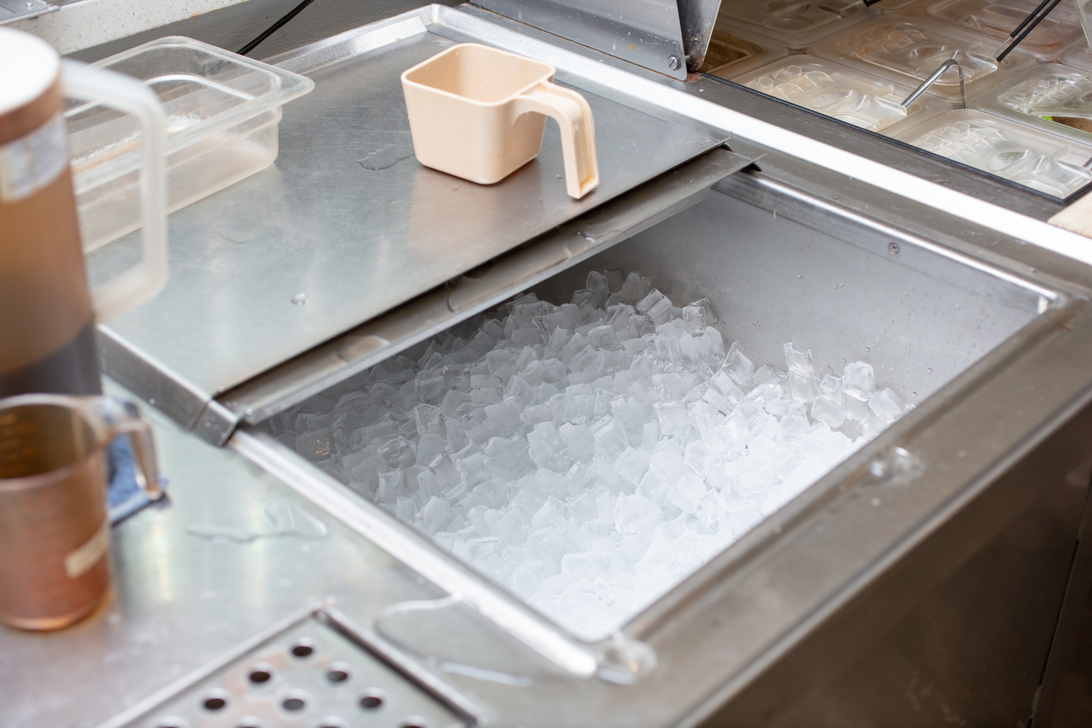 Commercial Ice Bin